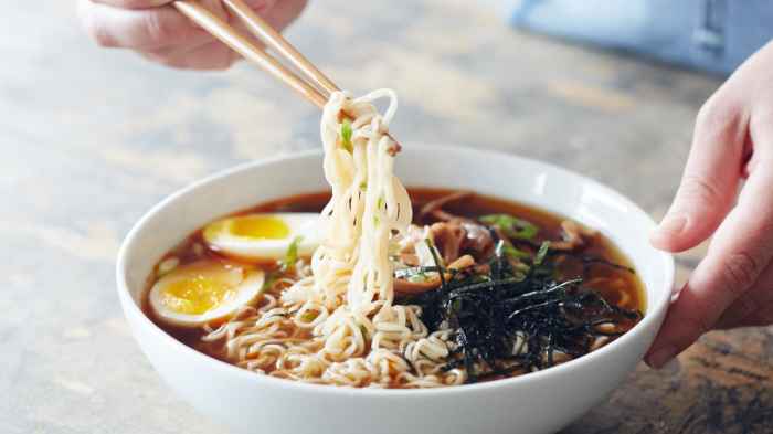 How to cook ramen with bacon japanese style